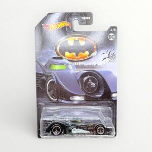 Hot Wheels 1989 Batmobile DC Batman Movie Car 1:64 GDG83 New Carded